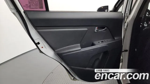 Kia Sportage 2012 — фото 15