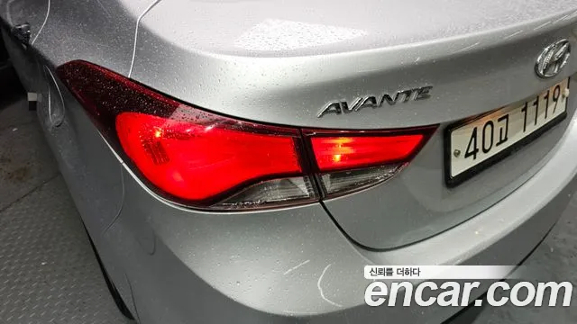 Hyundai AVANTE 2015 — фото 9