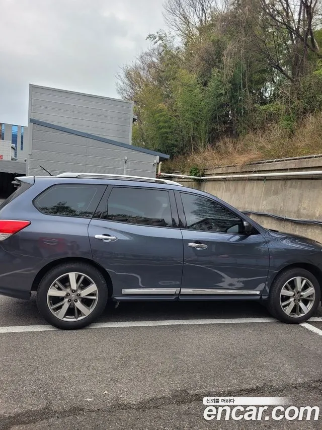 Nissan Pathfinder 2014 — фото 2