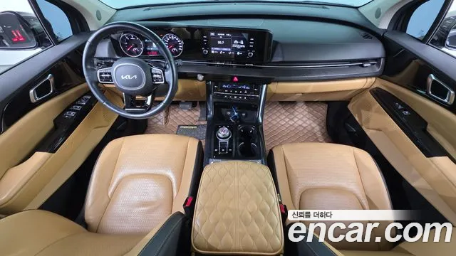 Kia Canival 2022 — фото 10