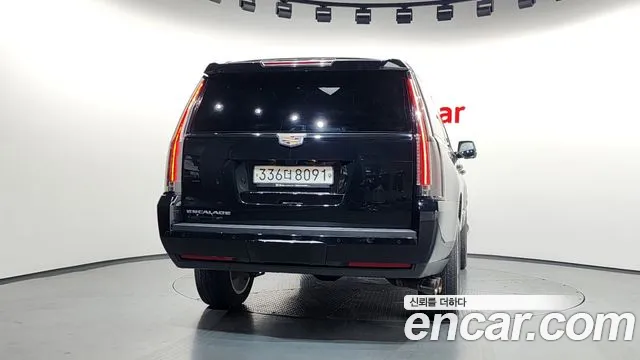 Cadillac Escalade 2019 — фото 4