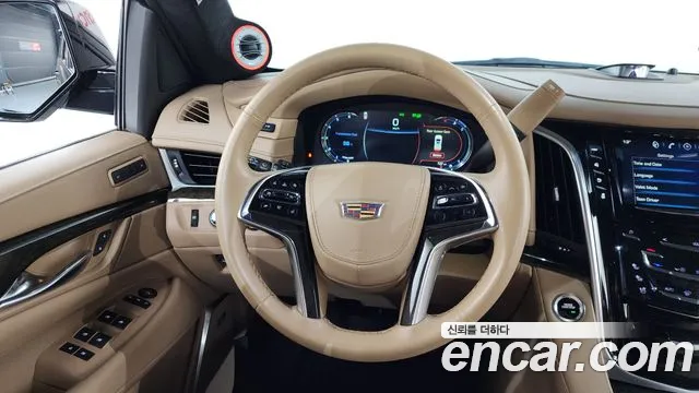 Cadillac Escalade 2019 — фото 18
