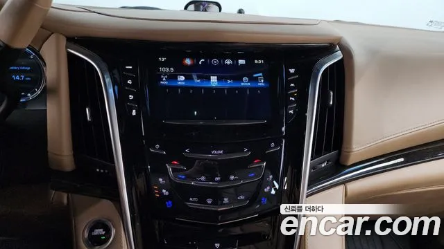 Cadillac Escalade 2019 — фото 19