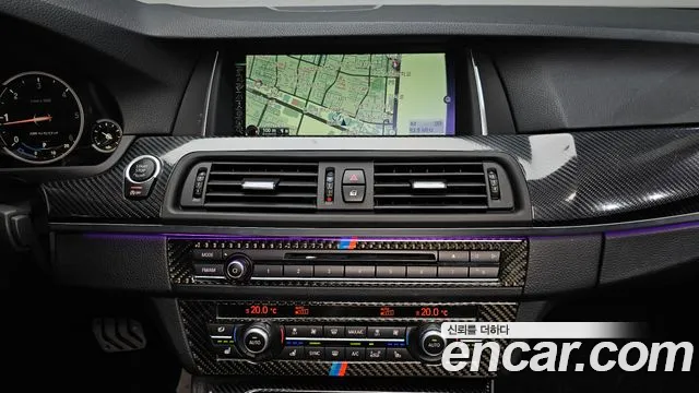 BMW 5-Series 2015 — фото 18