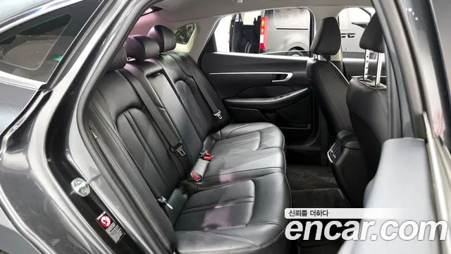 Hyundai Sonata 2020 — фото 17
