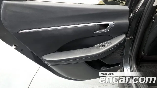 Hyundai Sonata 2020 — фото 15