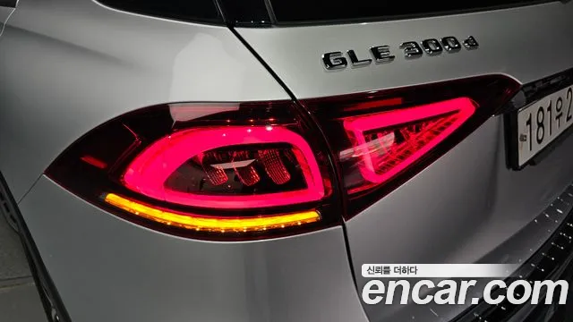 Mercedes-Benz GLE-Class 2019 — фото 9