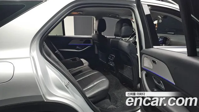 Mercedes-Benz GLE-Class 2019 — фото 16