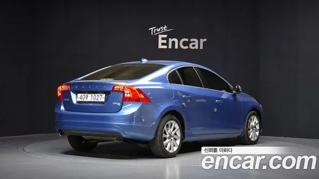 Volvo S60 2015 — фото 2