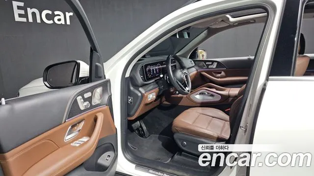 Mercedes-Benz GLE-Class 2023 — фото 10