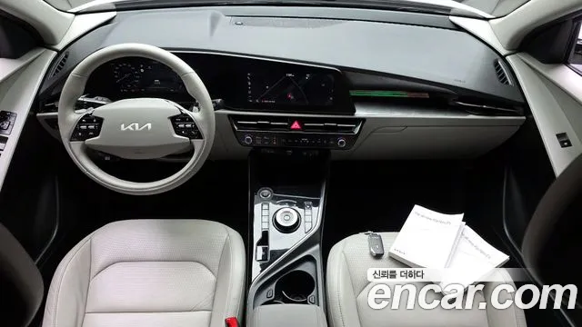 Kia Niro 2023 — фото 10