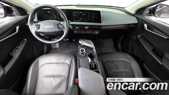 Kia EV6 2022 — фото 10