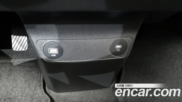 Kia EV6 2022 — фото 18