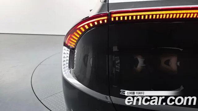 Kia EV6 2022 — фото 9