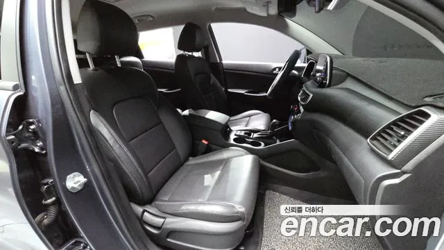 Hyundai Tucson 2020 — фото 11