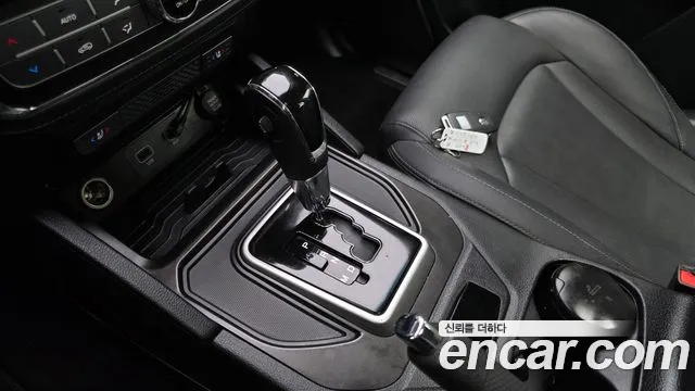 KG_Mobility_Ssangyong Rexton 2019 — фото 11