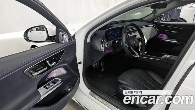 Mercedes-Benz E-Class 2024 — фото 13