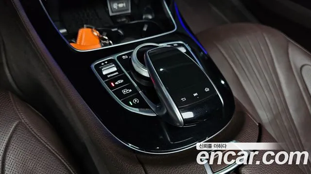 Mercedes-Benz CLS-Class 2019 — фото 16