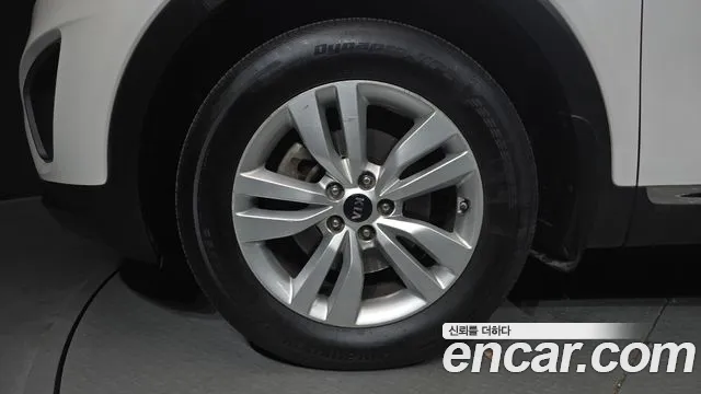 Kia Sorento 2015 — фото 5