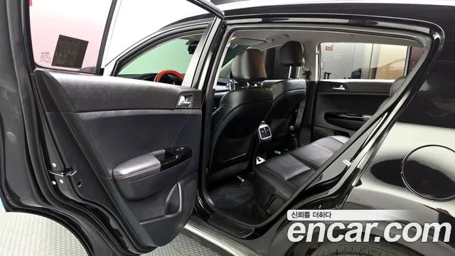 Kia Sportage 2017 — фото 16