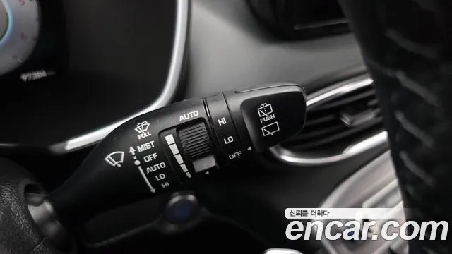 Hyundai Santafe 2021 — фото 18