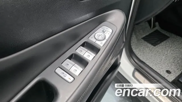 Hyundai Santafe 2021 — фото 20