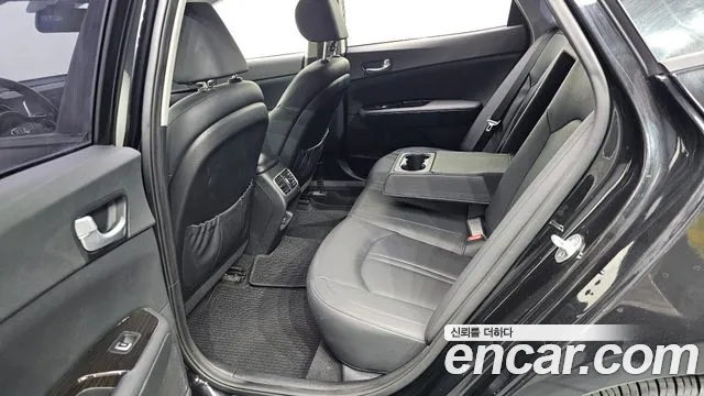 Kia K5 2017 — фото 19