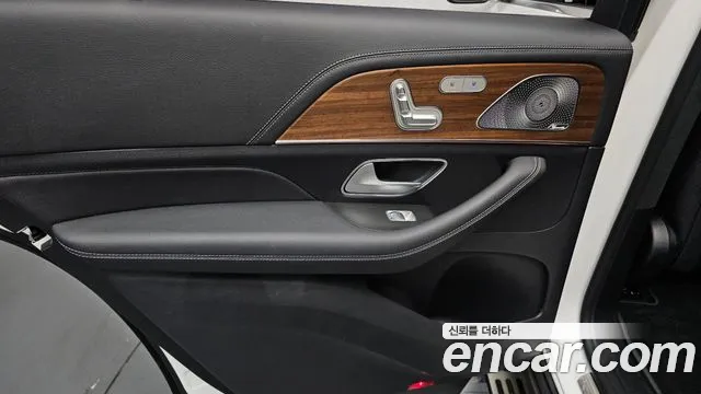 Mercedes-Benz GLS-Class 2021 — фото 12