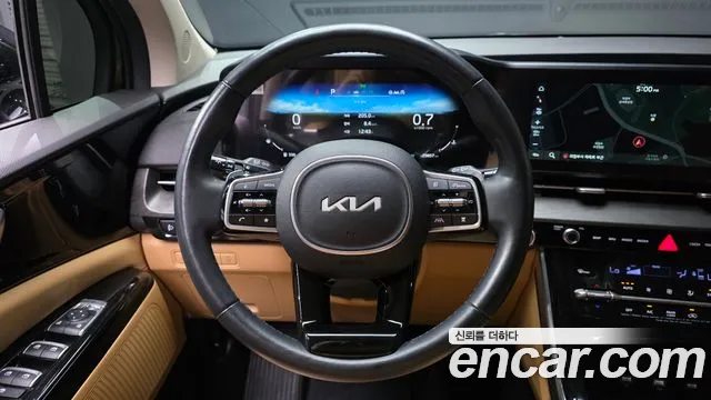 Kia Canival 2022 — фото 13