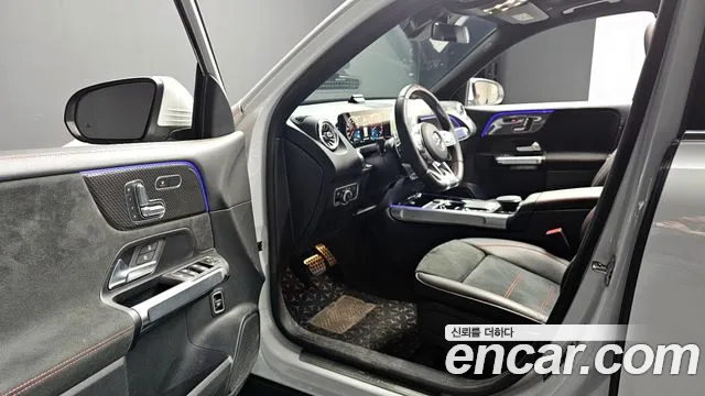 Mercedes-Benz GLB-Class 2023 — фото 13