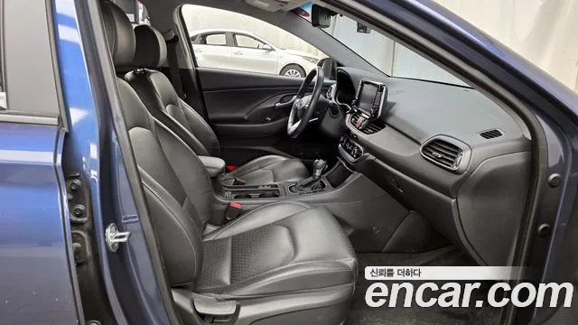 Hyundai i30 2019 — фото 17