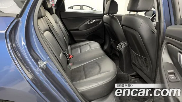Hyundai i30 2019 — фото 18