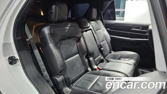 Ford Explorer 2018 — фото 12