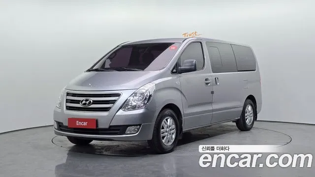 Hyundai Starex 2018 — фото 1