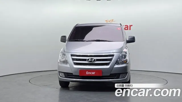 Hyundai Starex 2018 — фото 3