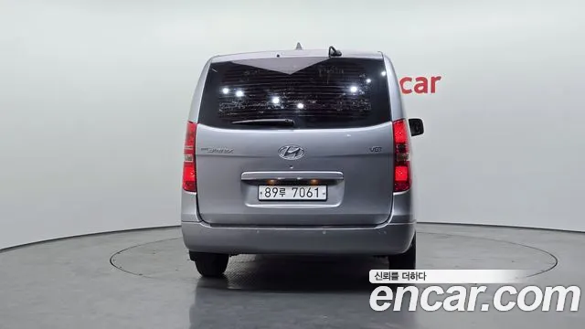 Hyundai Starex 2018 — фото 4