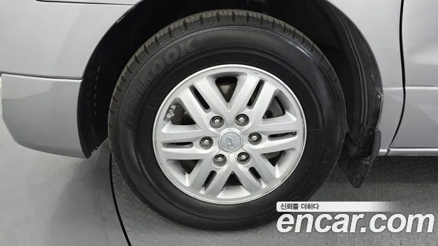 Hyundai Starex 2018 — фото 5