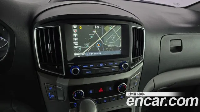 Hyundai Starex 2018 — фото 14