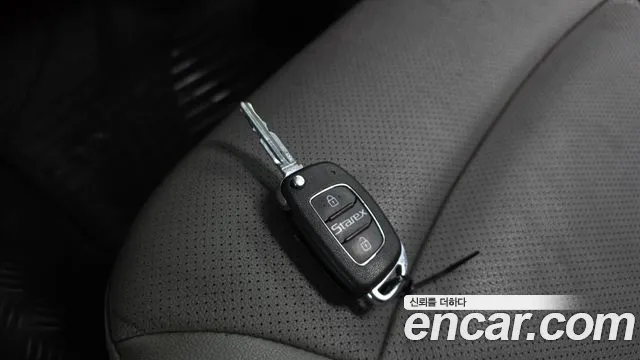 Hyundai Starex 2018 — фото 17