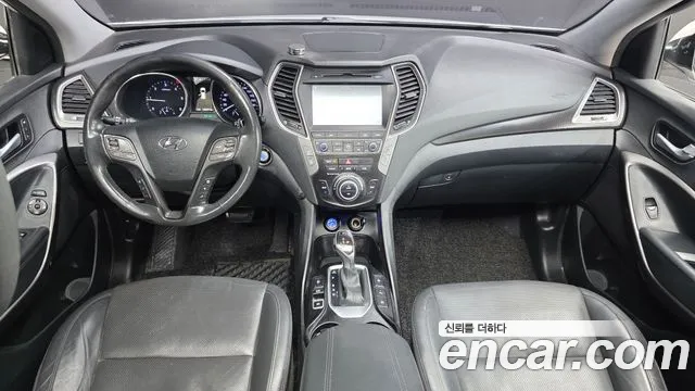 Hyundai Santafe 2016 — фото 10