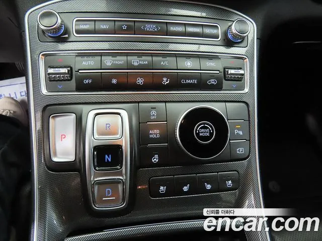 Hyundai Santafe 2021 — фото 13