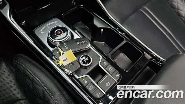 Kia Sorento 2023 — фото 12