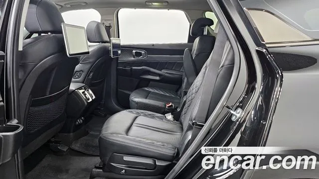 Kia Sorento 2023 — фото 17