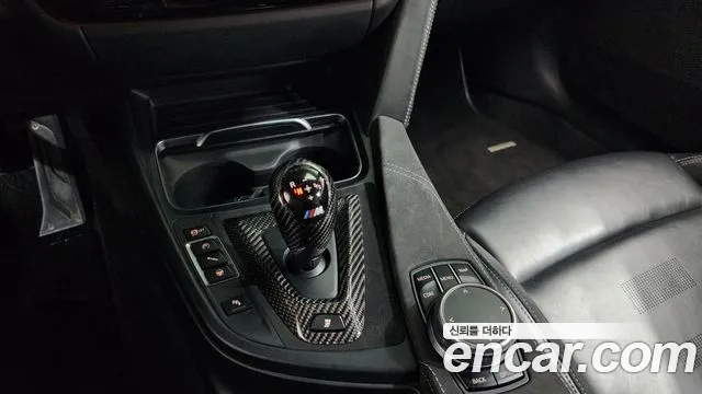 BMW M4 2018 — фото 12