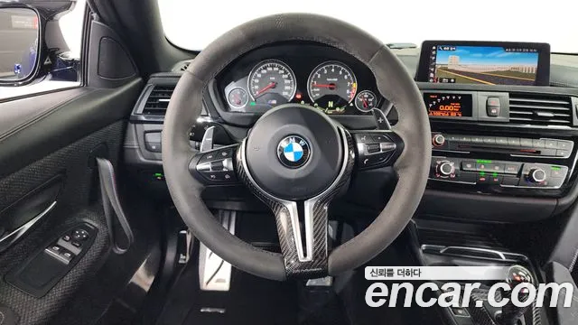 BMW M4 2018 — фото 18