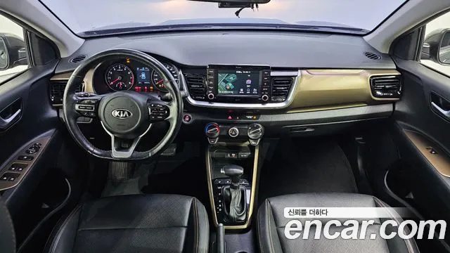 Kia Stonic 2019 — фото 10
