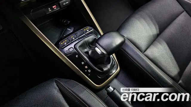 Kia Stonic 2019 — фото 12