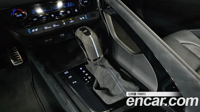 Hyundai AVANTE 2023 — фото 11