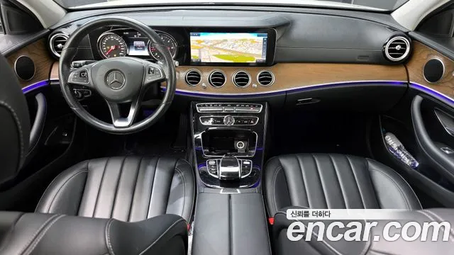 Mercedes-Benz E-Class 2017 — фото 7