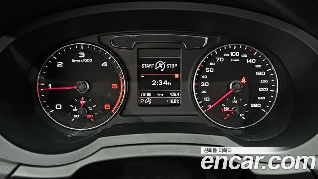 Audi Q3 2015 — фото 10